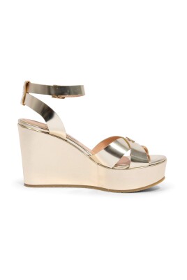 platform-sandal-made-in-italy