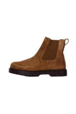 bottes-en-daim-marron-semelle-en-caoutchouc