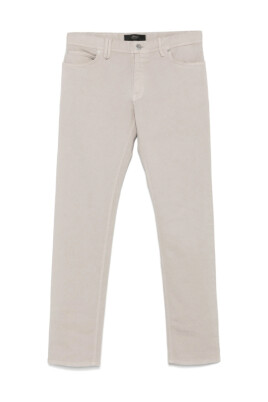 ljus-beige-straight-leg-jeans
