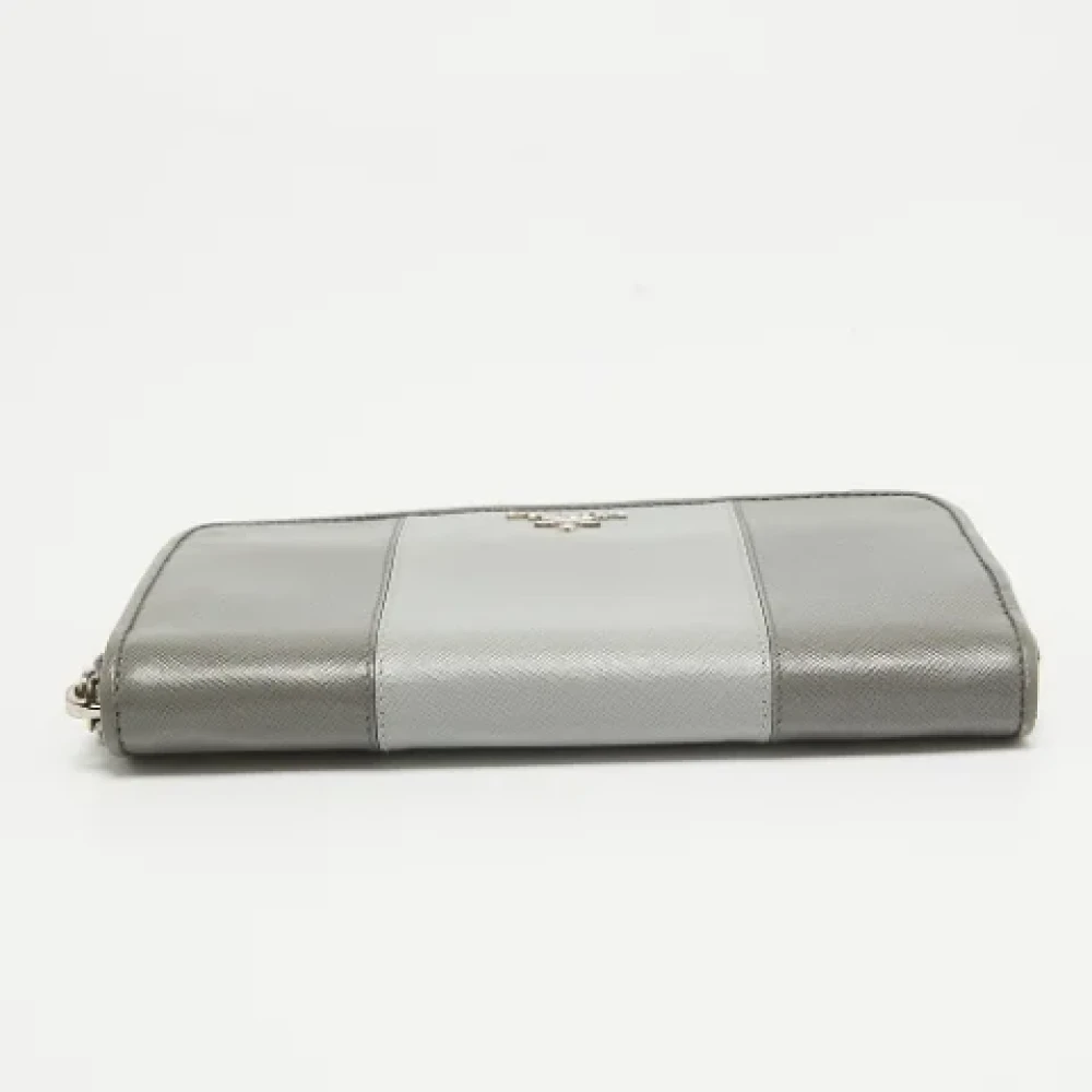 Prada Vintage Pre-owned Leather wallets Gray Dames