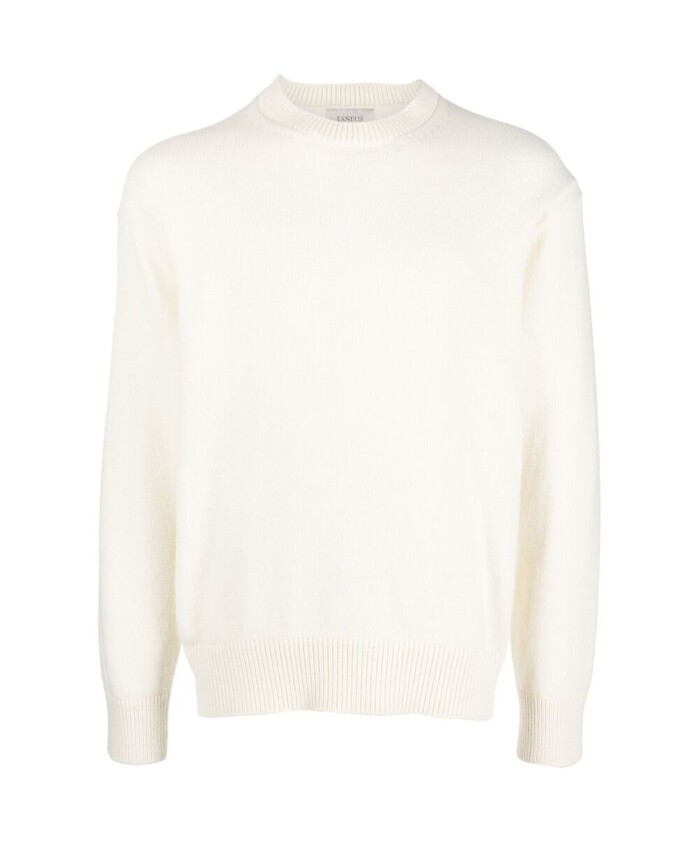 white-crew-neck-knitted-sweater