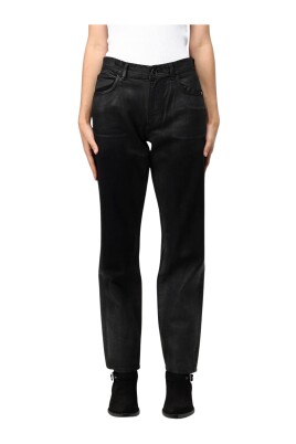 sort-denim-jeans-stilfuld-og-alsidig