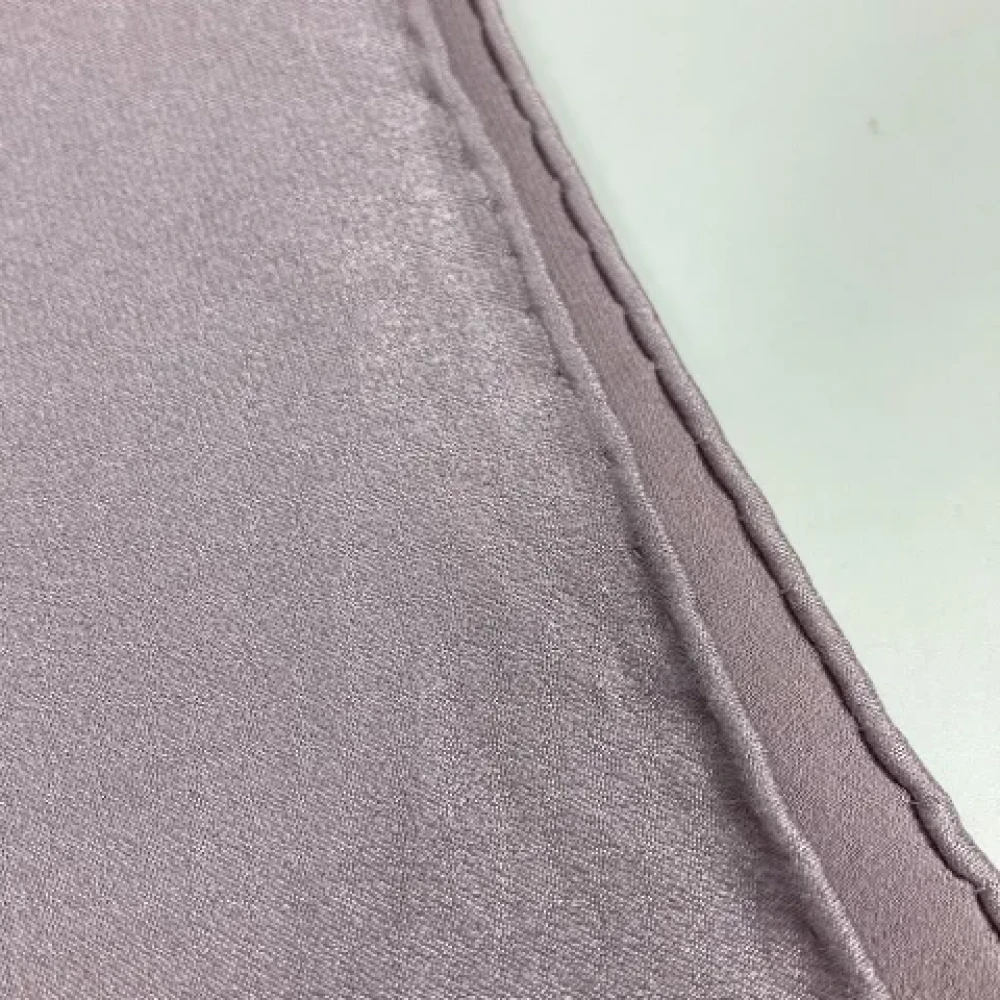 Louis Vuitton Vintage Pre-owned Silk scarves Purple Dames