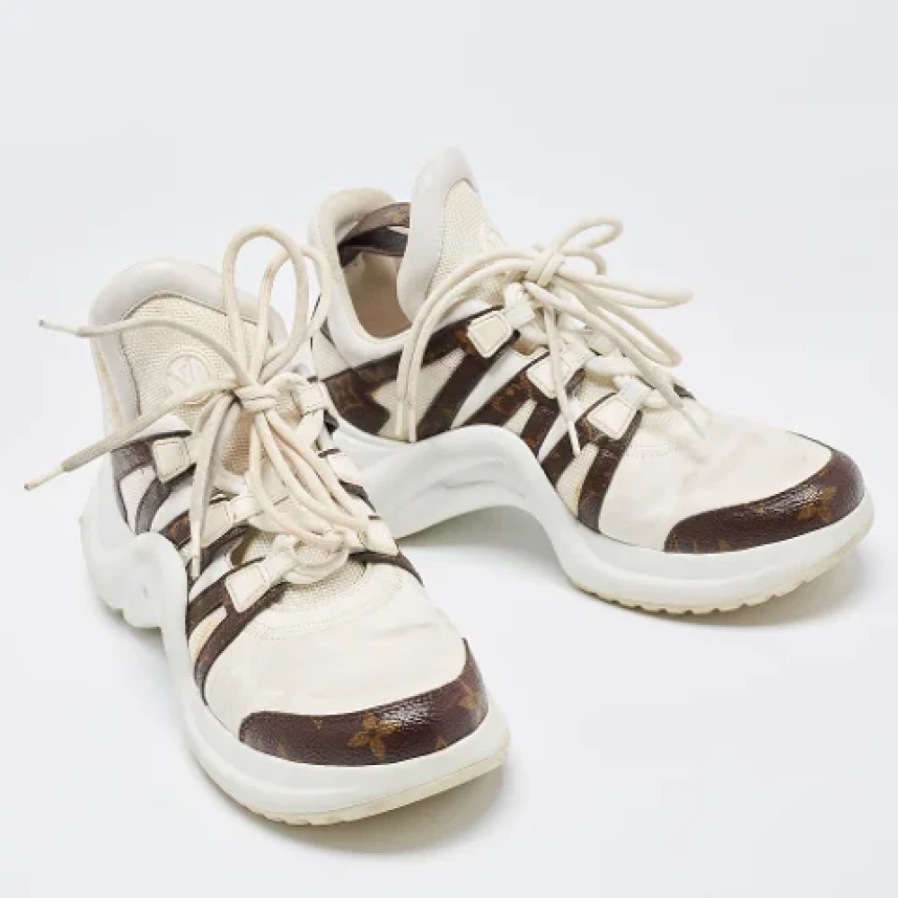 Louis Vuitton Louis Vuitton Mesh Sneakers White P13197 – NUIR VINTAGE