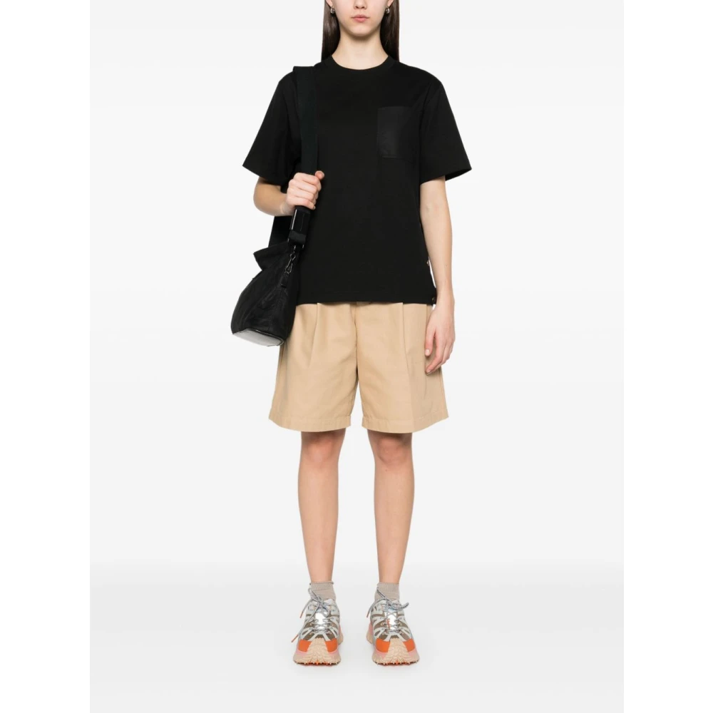 Moncler Zwarte T-shirts en Polos met Logo Patch Black Dames