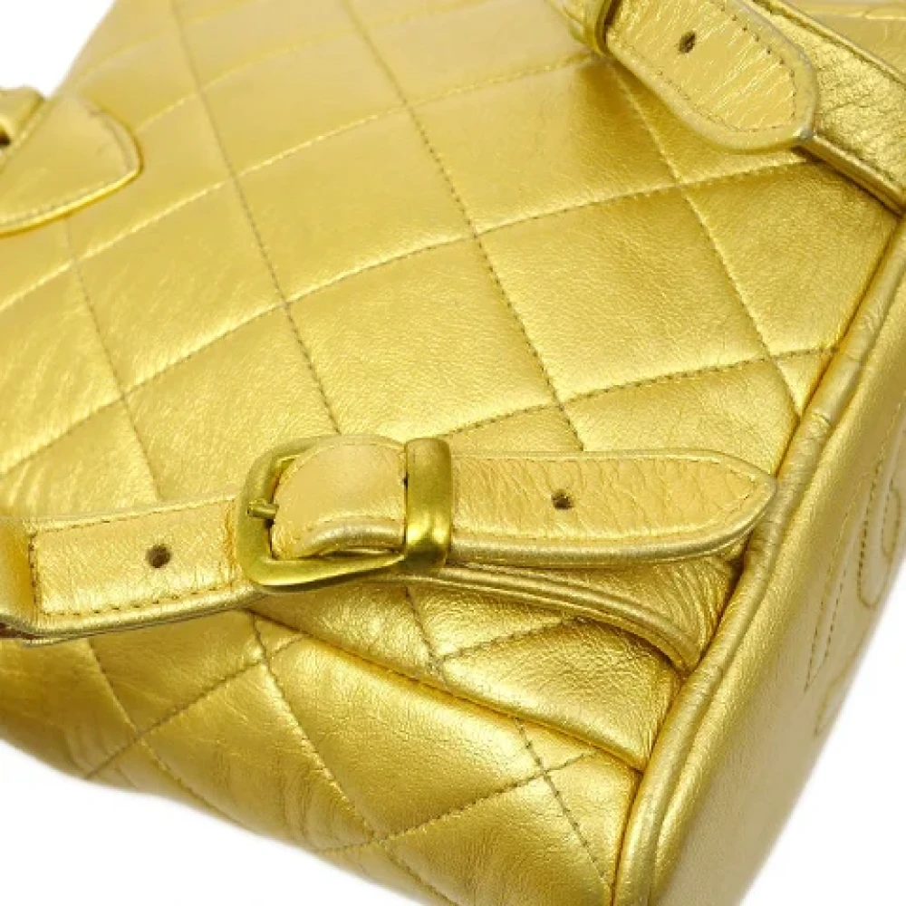 Chanel Vintage Pre-owned Leather backpacks Yellow Dames