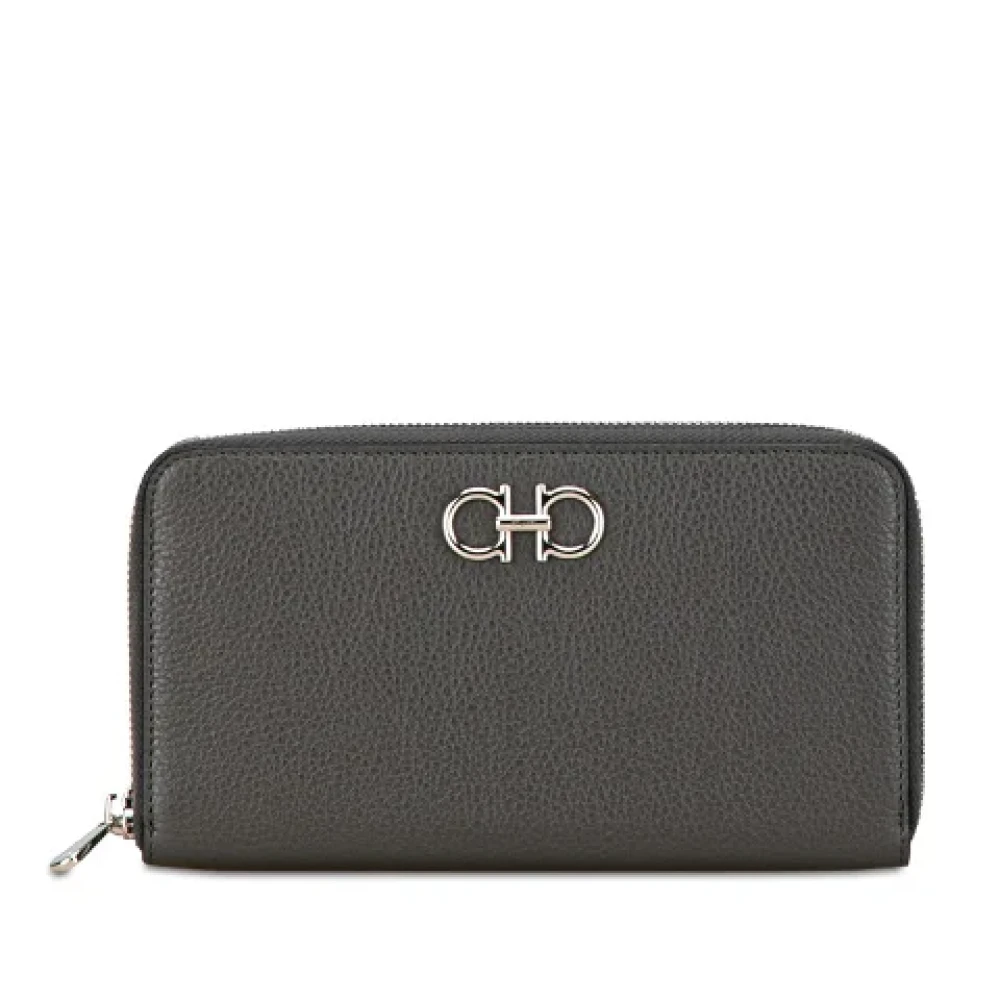 Salvatore Ferragamo Pre-owned Leather wallets Gray Dames