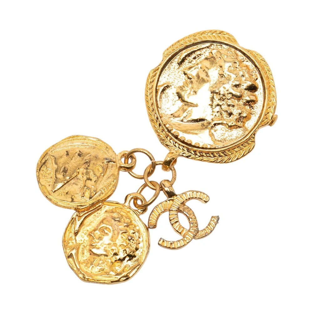 Chanel Vintage Women's Yellow Pre-Owned Coin Embellished Brooch