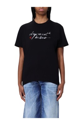 tee-shirt-noir-a-imprime-graphique-pour-femmes