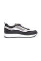 chaussures-en-cuir-noir-avec-details-argentes