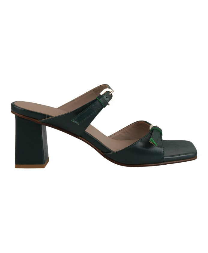dani-sandal