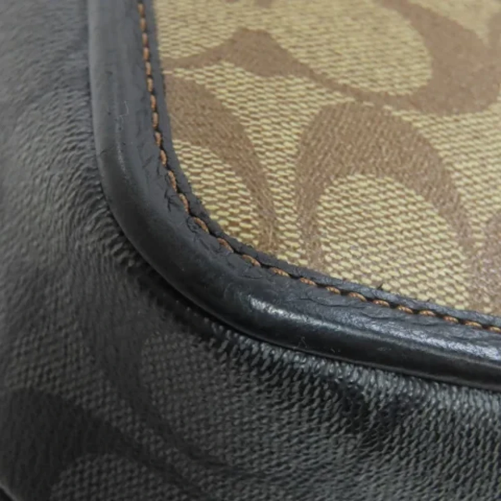 Coach Pre-owned Fabric shoulder-bags Brown Dames
