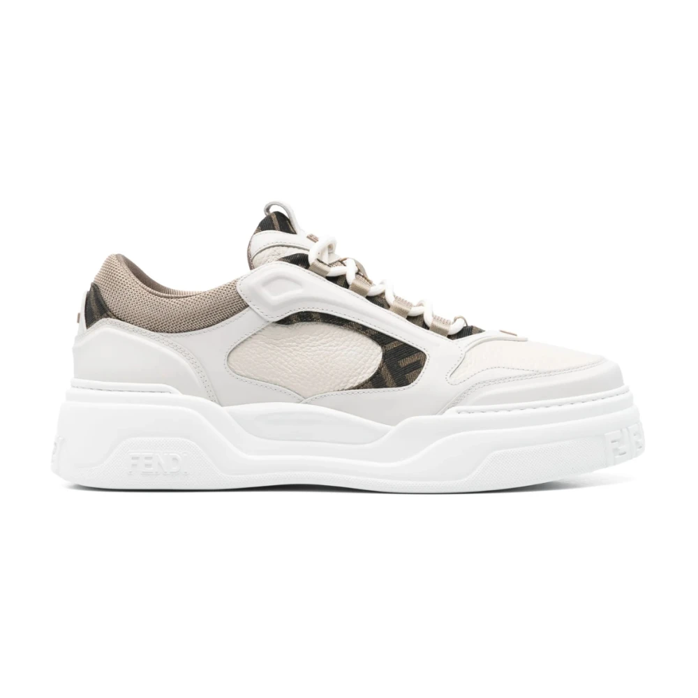 Fendi Beige Stiliga Skor För Varje Tillfälle