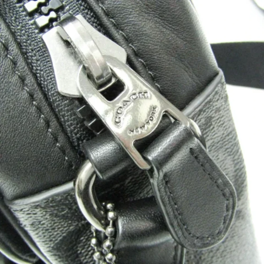 Coach Pre-owned Leather shoulder-bags Black Dames