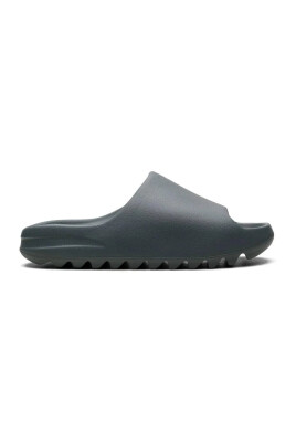 minimalist-comfort-slides