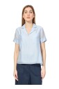 chemise-bleu-clair-col-en-v