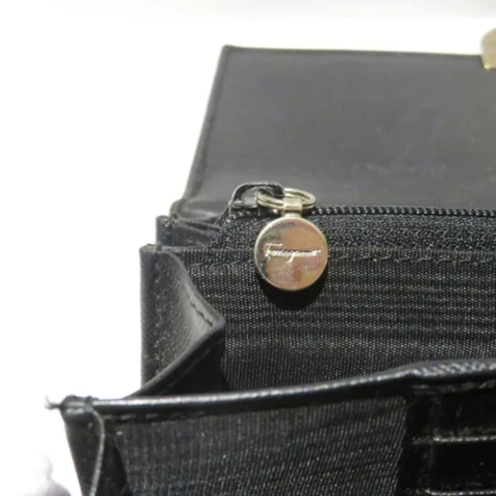 Salvatore Ferragamo Pre-owned Leather wallets Black Dames