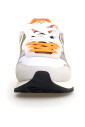 sneakers-vertes-au-design-audacieux