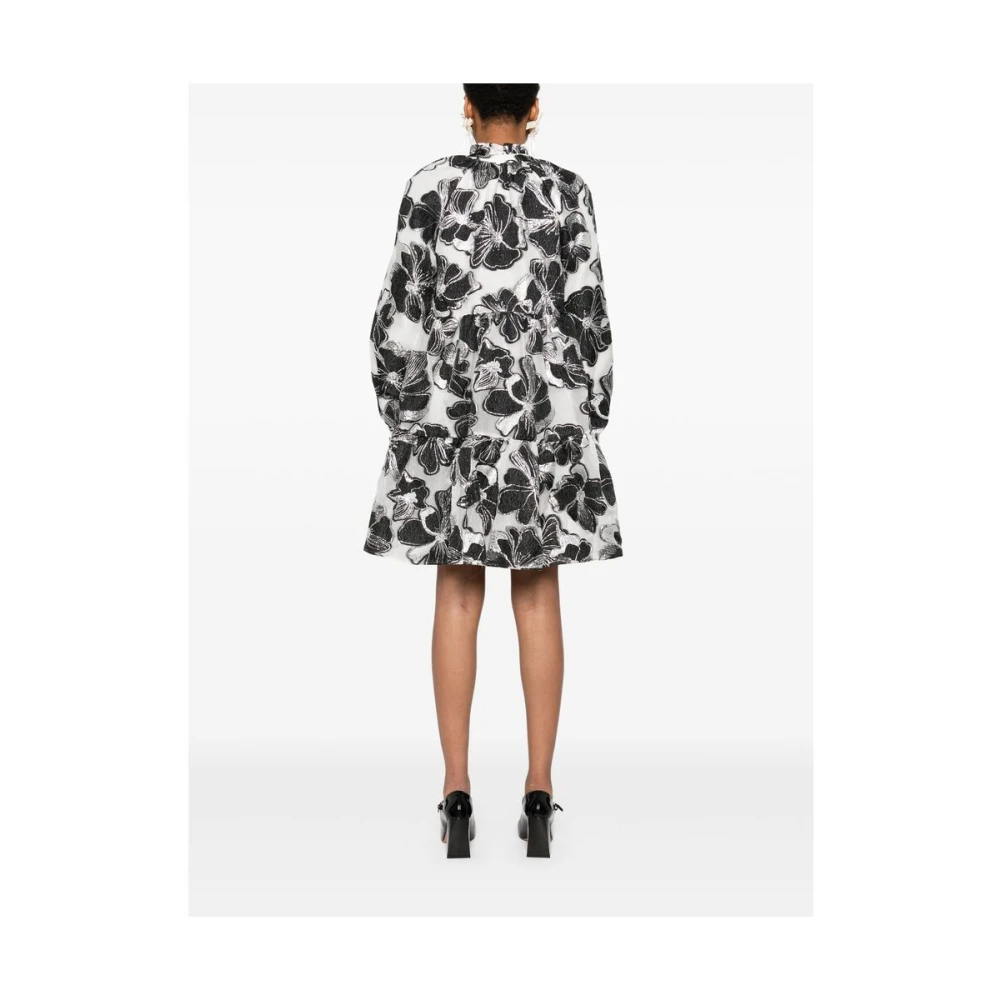 Stine Goya Witte Jurk met Knoopmanchetten en Zakken Multicolor Dames