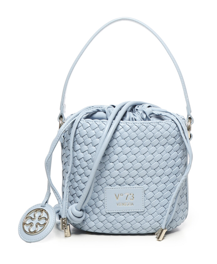 sac-hobo-bleu-en-tissu-synthetique-avec-pendentif