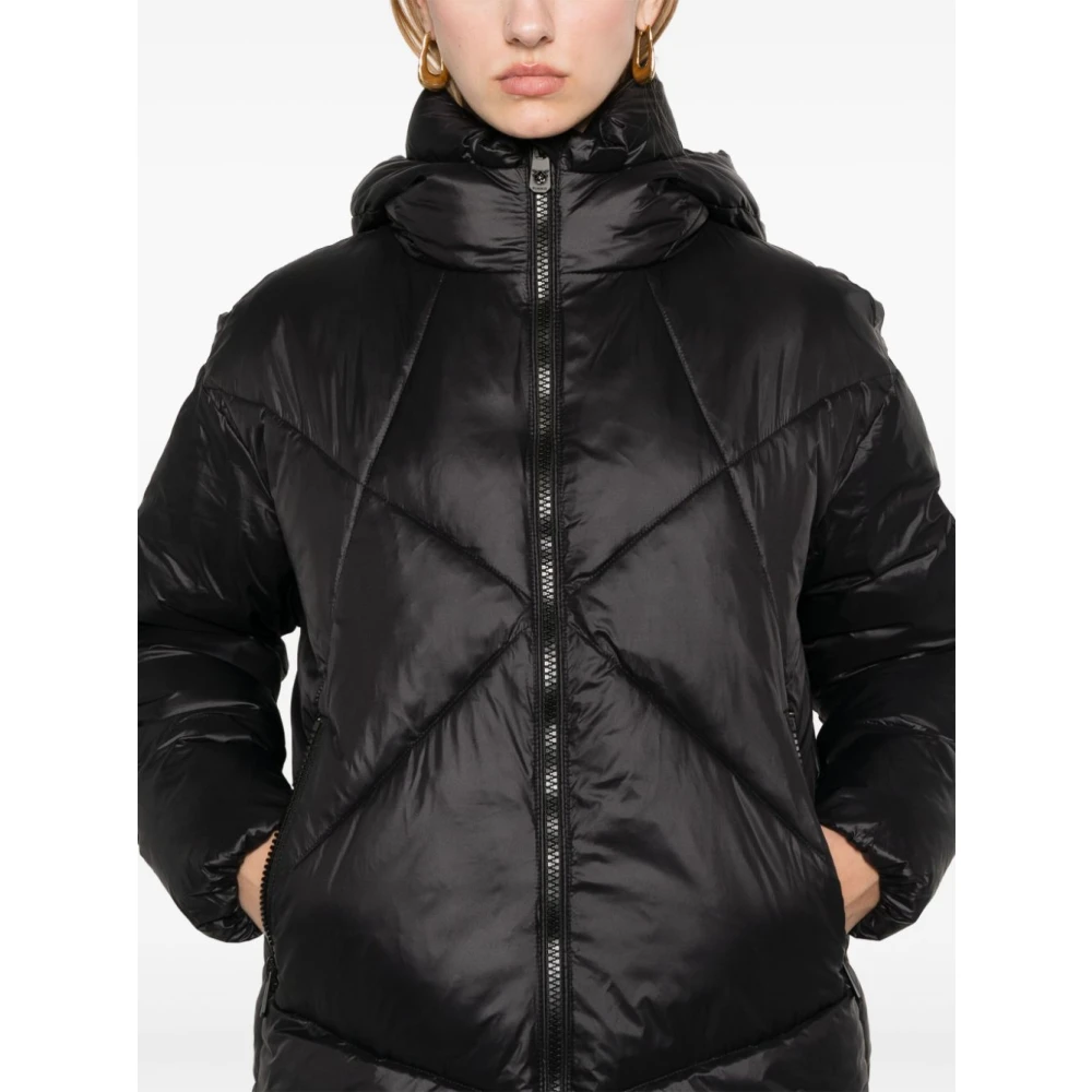pinko Gewatteerde Zwarte Jas met Capuchon Black Dames