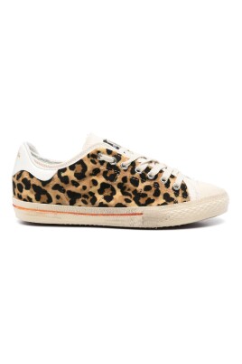 leopard-print-low-top-sneakers