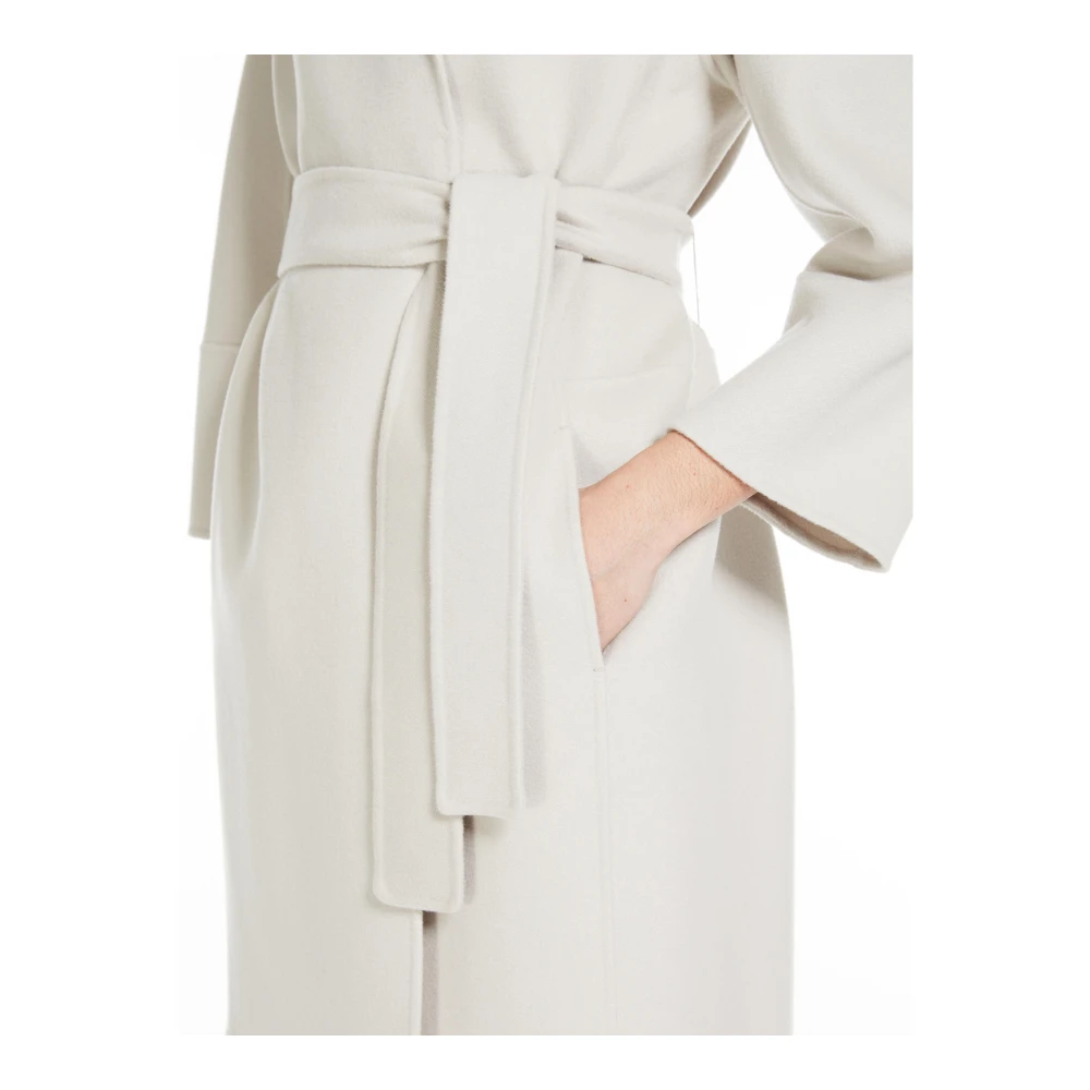 Max Mara Handgemaakte wollen jas met wijde silhouet Beige Dames