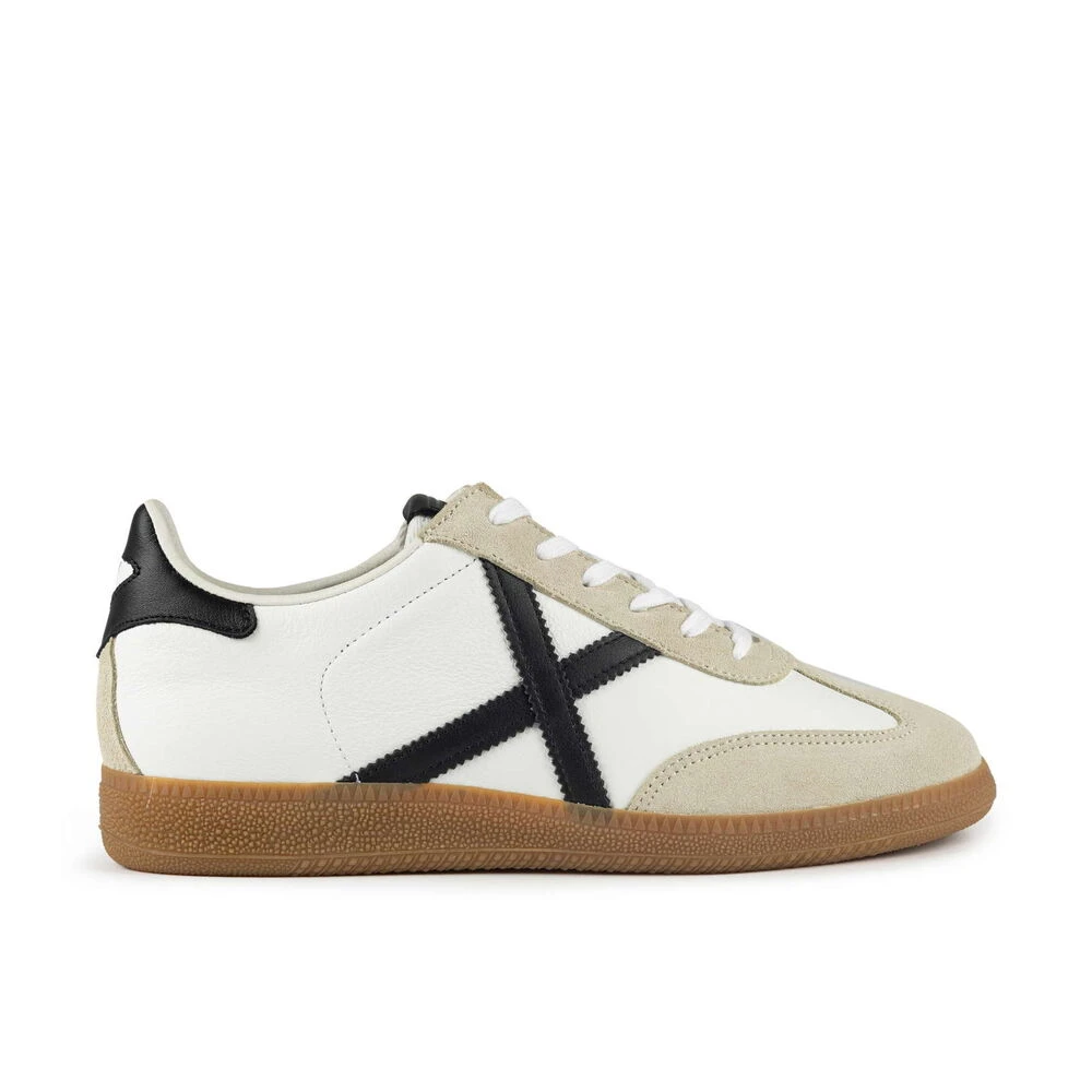 Munich - Shoes > Sneakers - Beige - Munich - Modalova