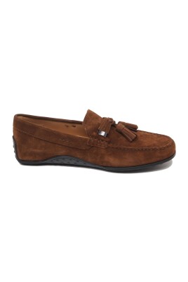 suede-shoe-light-mocassin-accessory