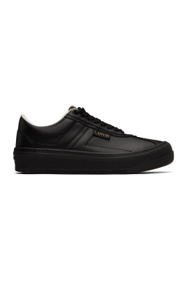 sneakers-cash-noires-elegance-urbaine