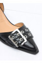 faux-leather-pumps-met-gesp