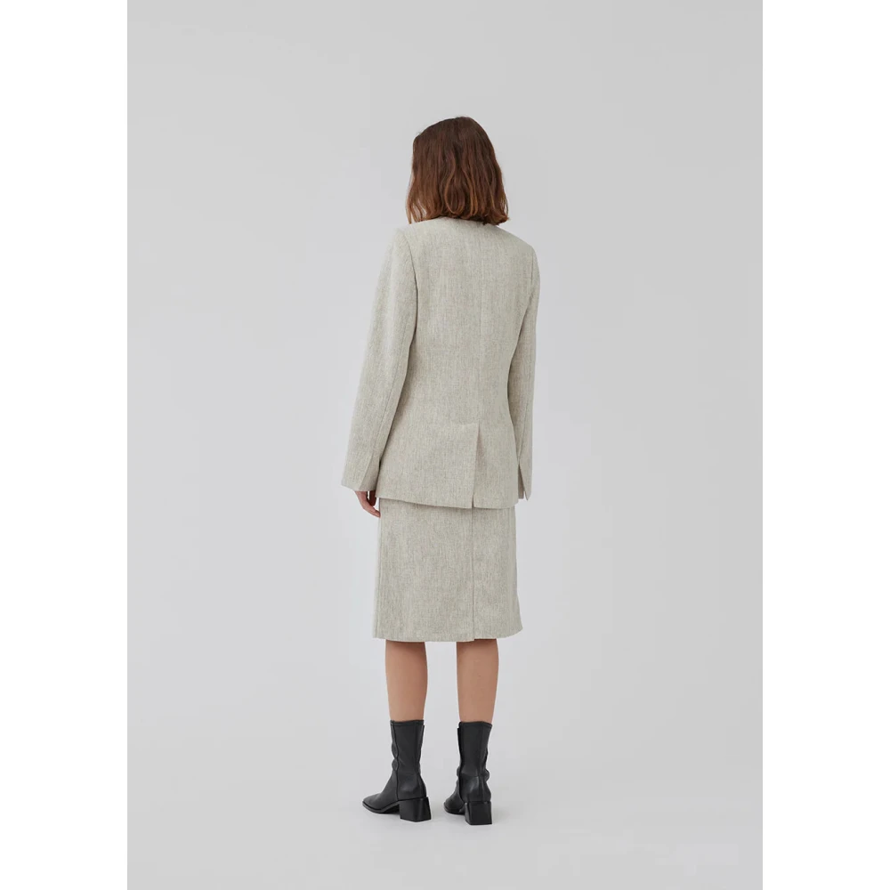 Modström Asymmetrische knoop blazer met split Beige Dames