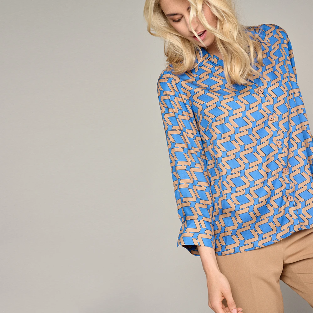Marie Méro Blauwe Blouse met Grafische Print en V-hals Blue Dames