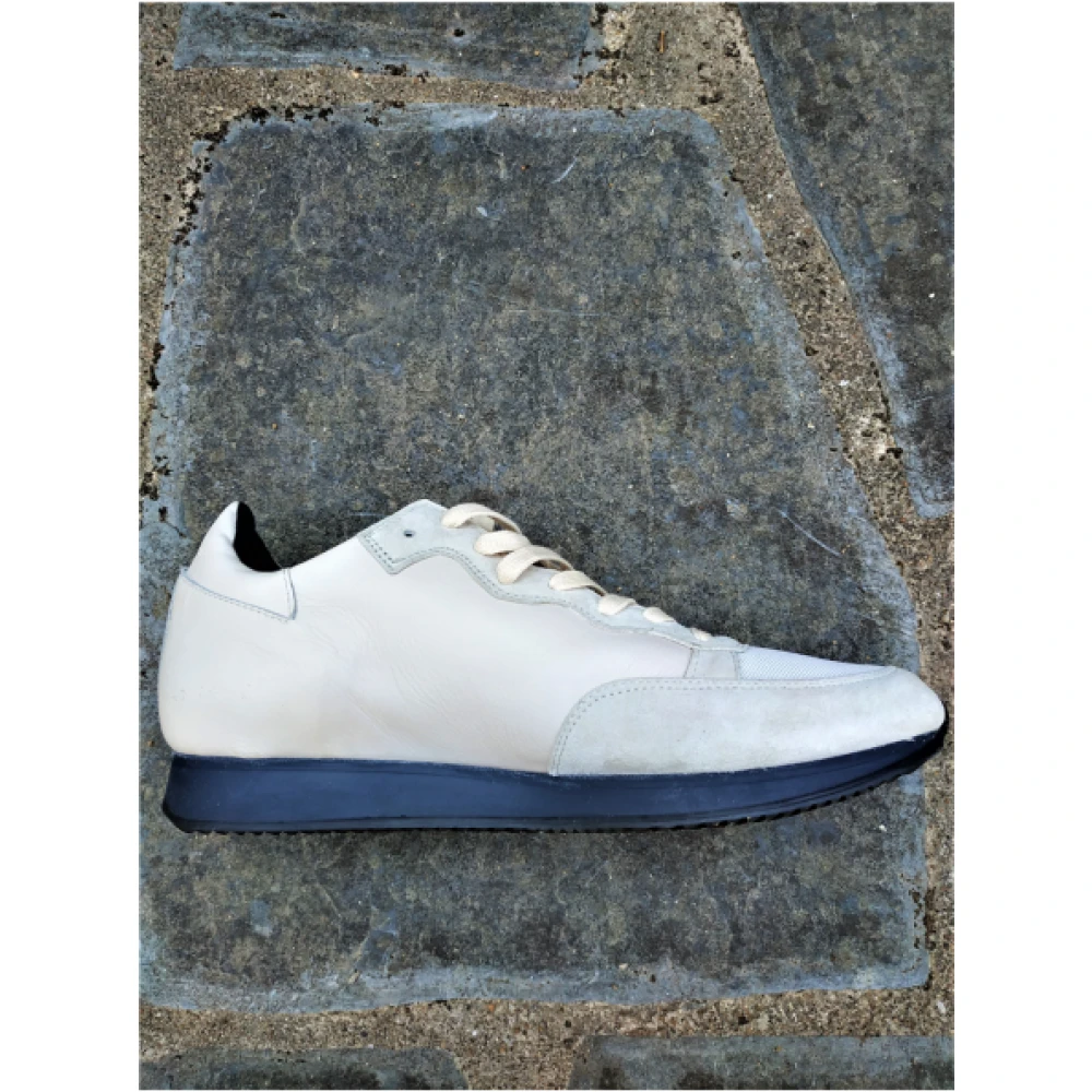 Philippe Model Sneakers met Geborduurde Draak van Leer en Suède White Dames