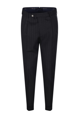 svarta-slim-fit-byxor