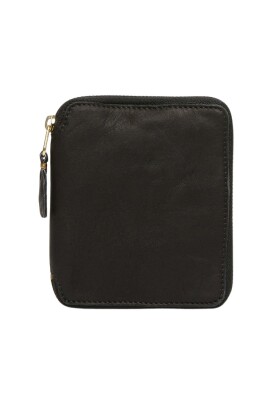 black-leather-wallet-with-zip-closure