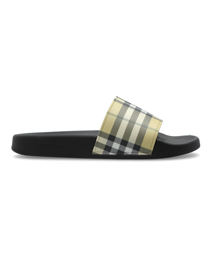 tongs-en-caoutchouc