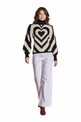 sweter-z-dzianiny-z-gradientem-serca