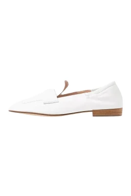 9-101600 Loafer