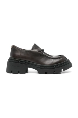 Bruna eleganta loafers med oval tå