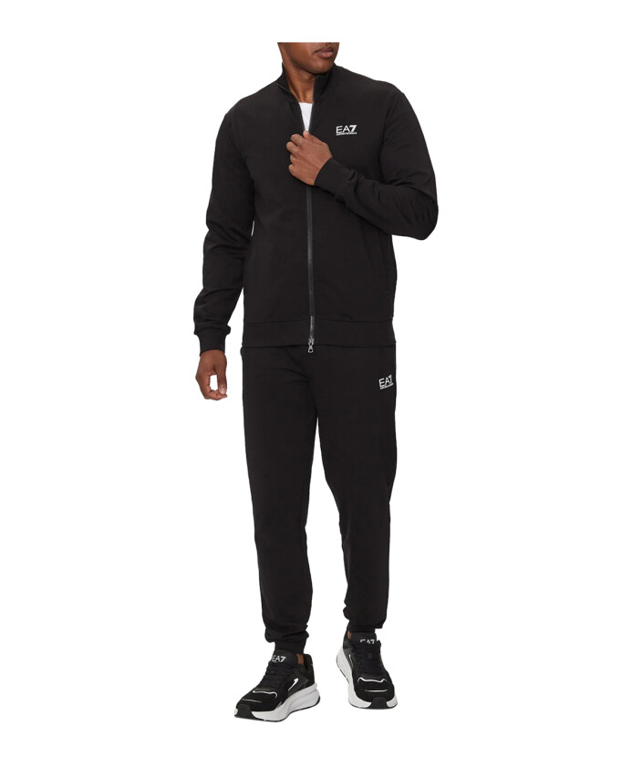 survetement-sportif-noir-dynamique