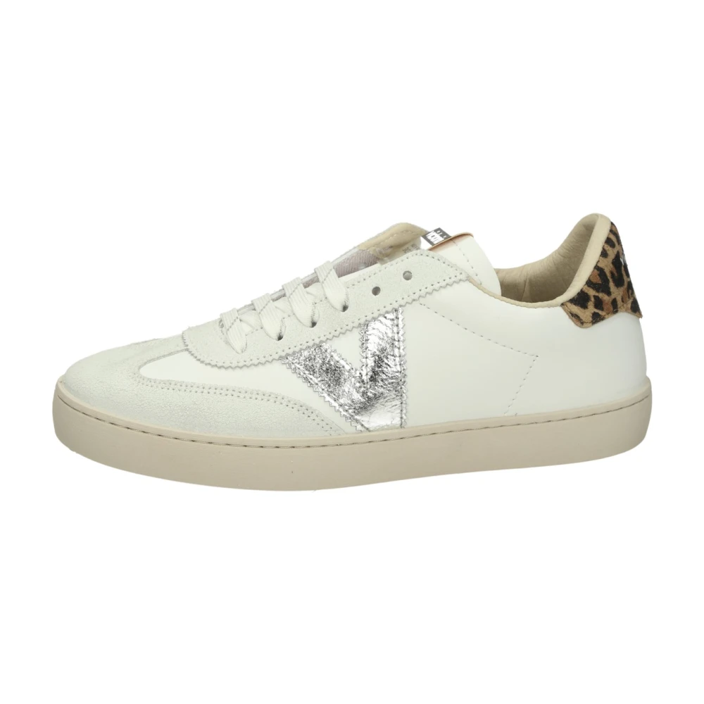 Shoes > Sneakers - - Victoria - Modalova