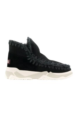 black-flat-shoes-with-wool-details