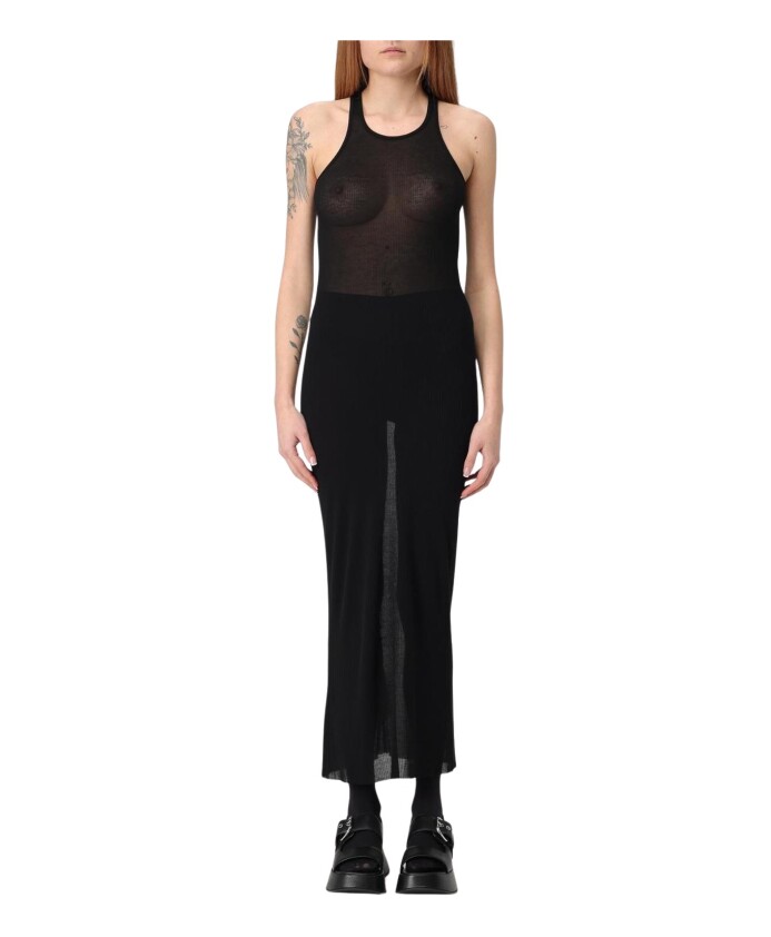 robe-longue-en-maille-cotelee