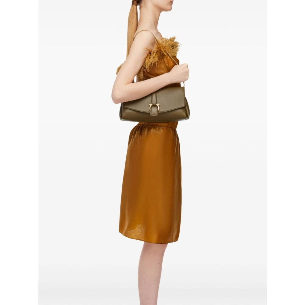 Salvatore Ferragamo Olijfgroene Schoudertas met Gouden Hardware Green Dames