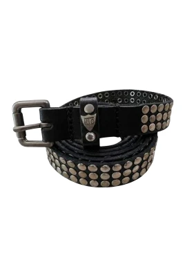 3000 Studs Bä