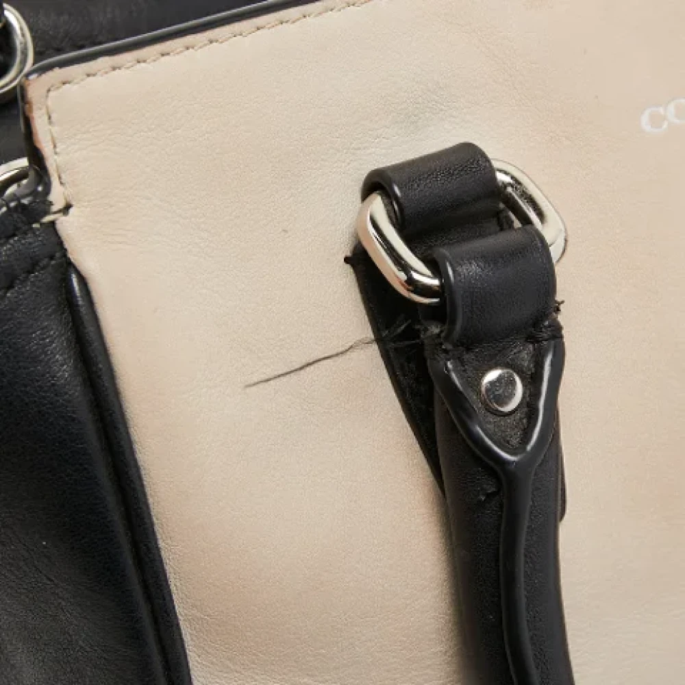Coach Pre-owned Leather totes Black Dames