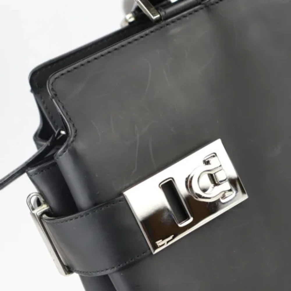 Salvatore Ferragamo Pre-owned Leather handbags Black Dames