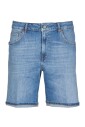 short-en-jean-avec-fermeture-eclair-invisible