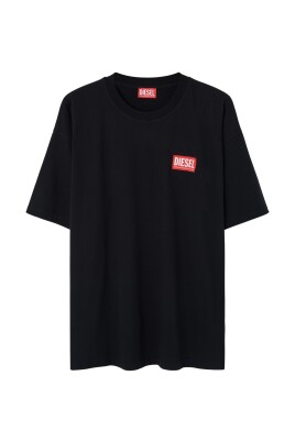 logo-embroidered-shirt